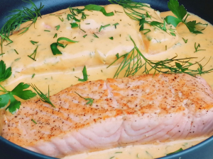 Zalm mootjes in roomsaus